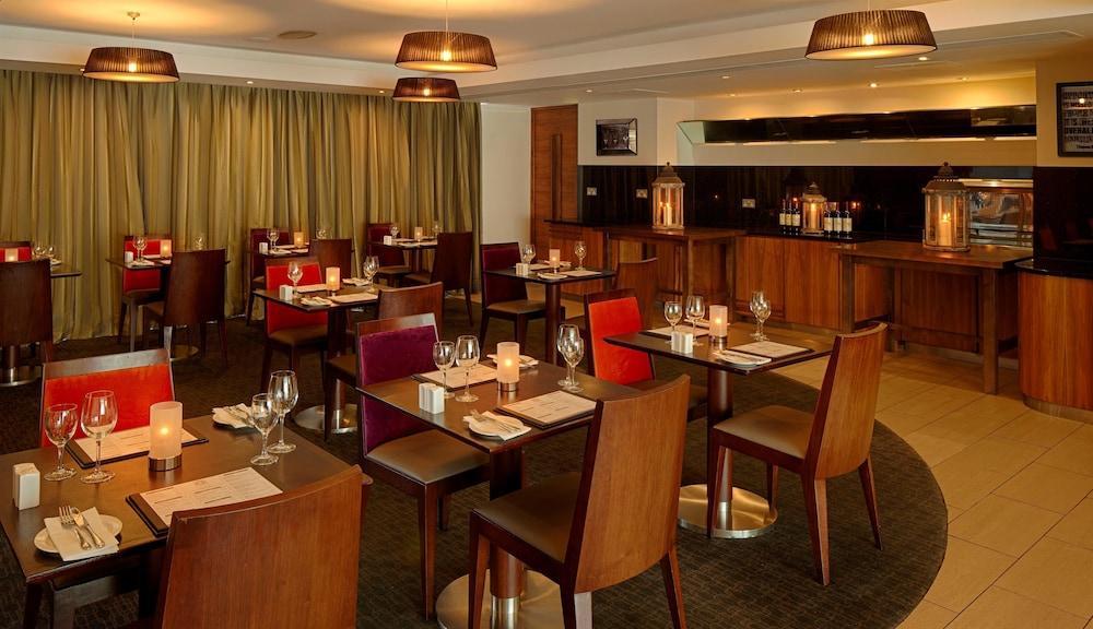 The Address Citywest Bagian luar foto