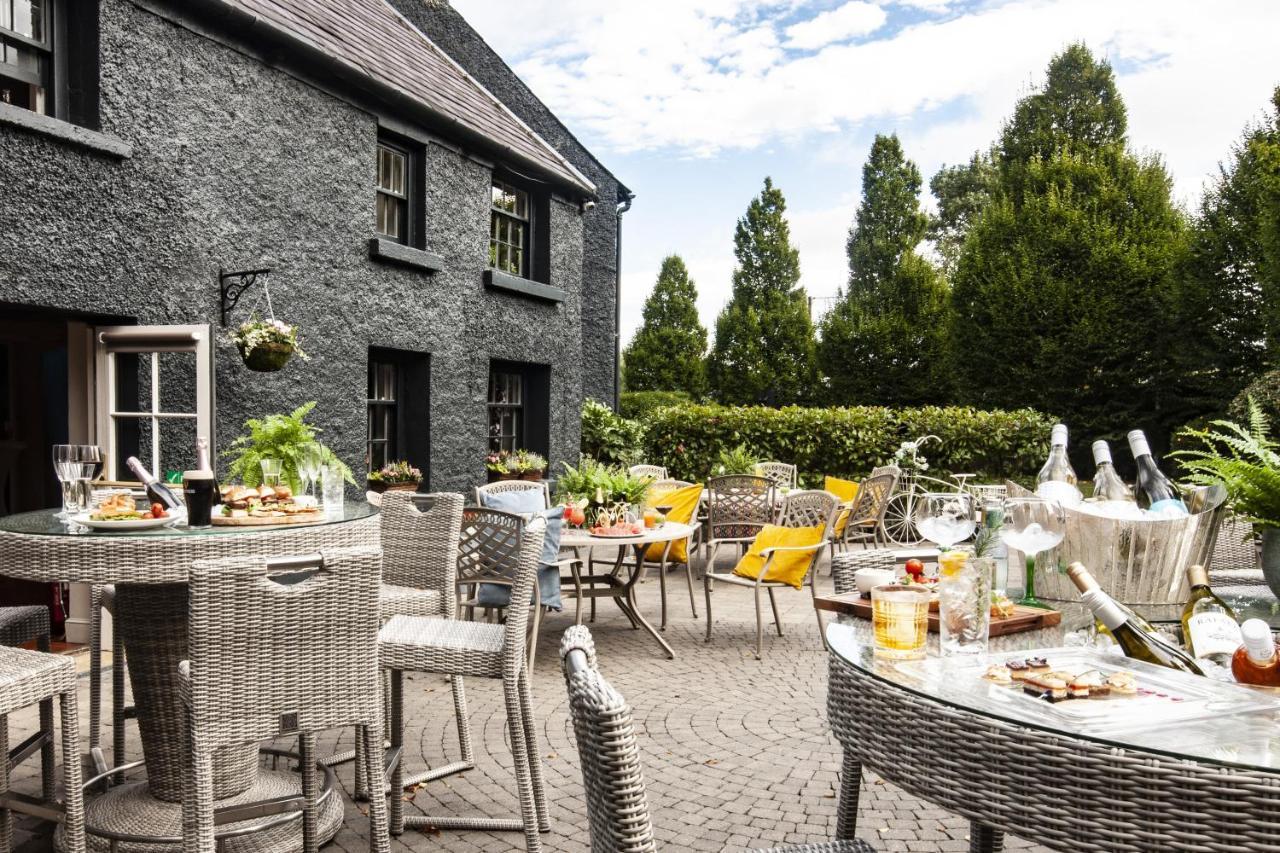 The Address Citywest Bagian luar foto