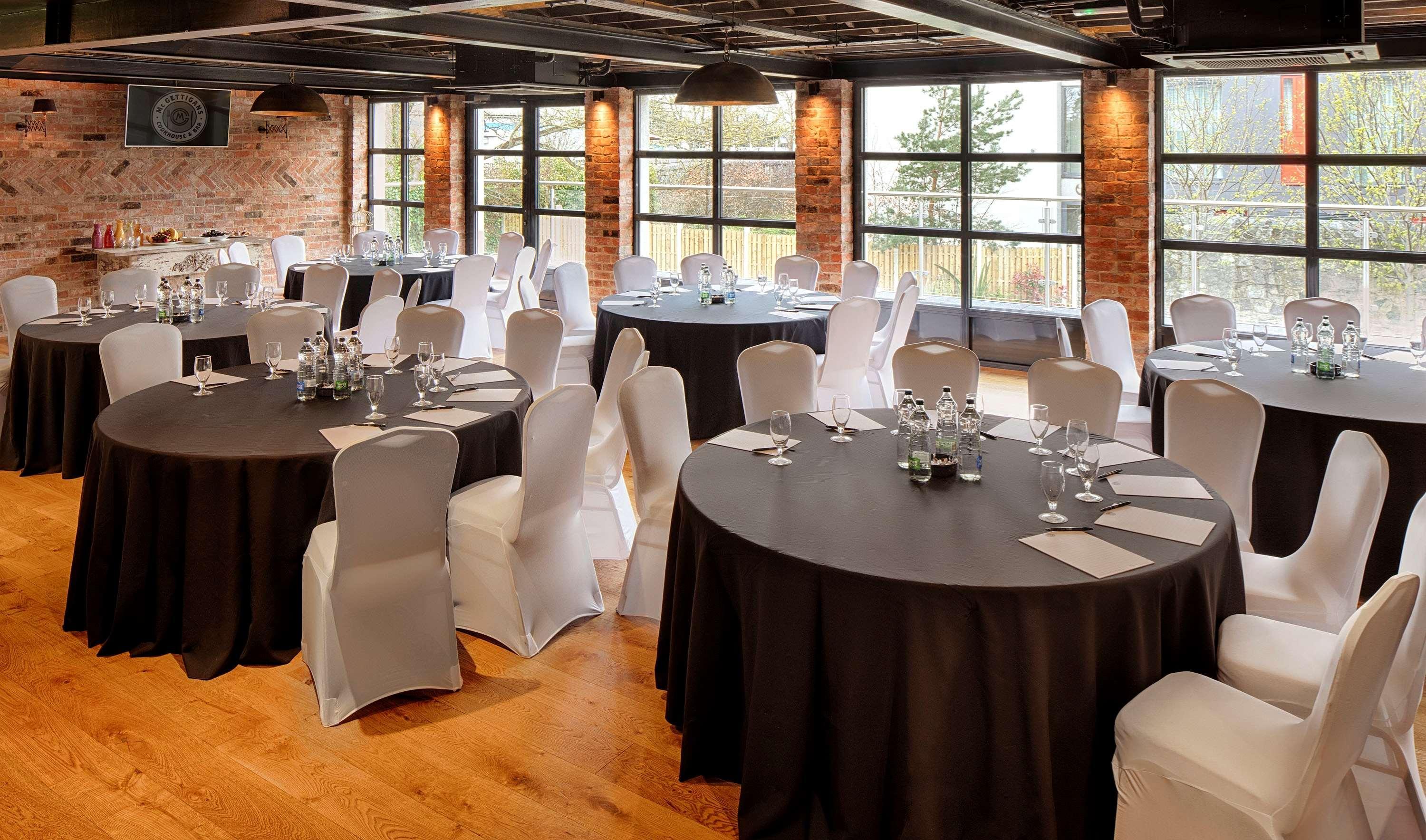 The Address Citywest Bagian luar foto