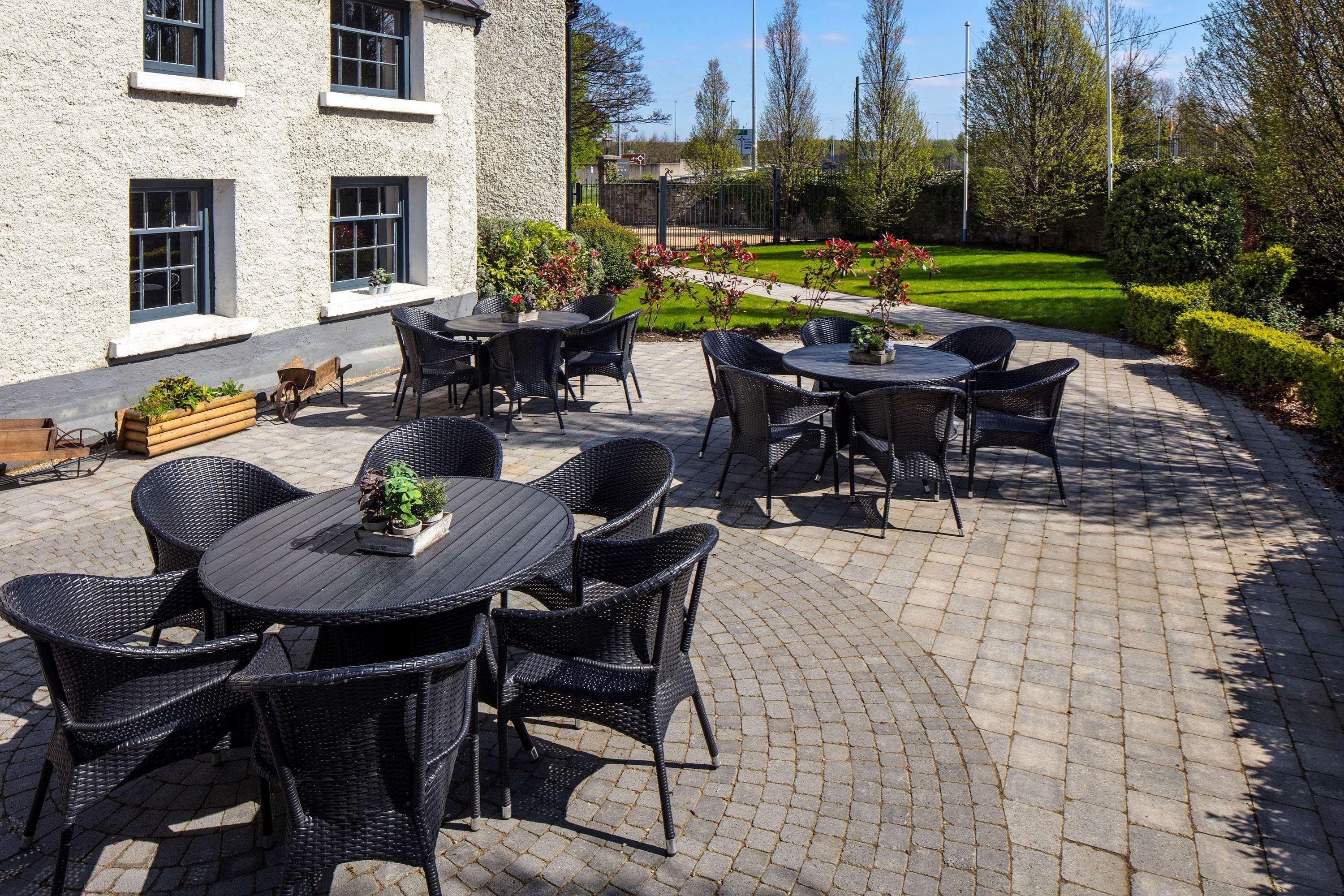 The Address Citywest Bagian luar foto