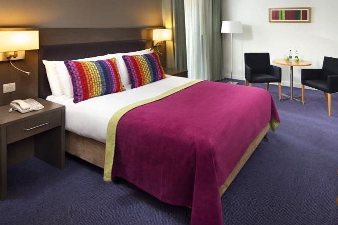 The Address Citywest Bagian luar foto